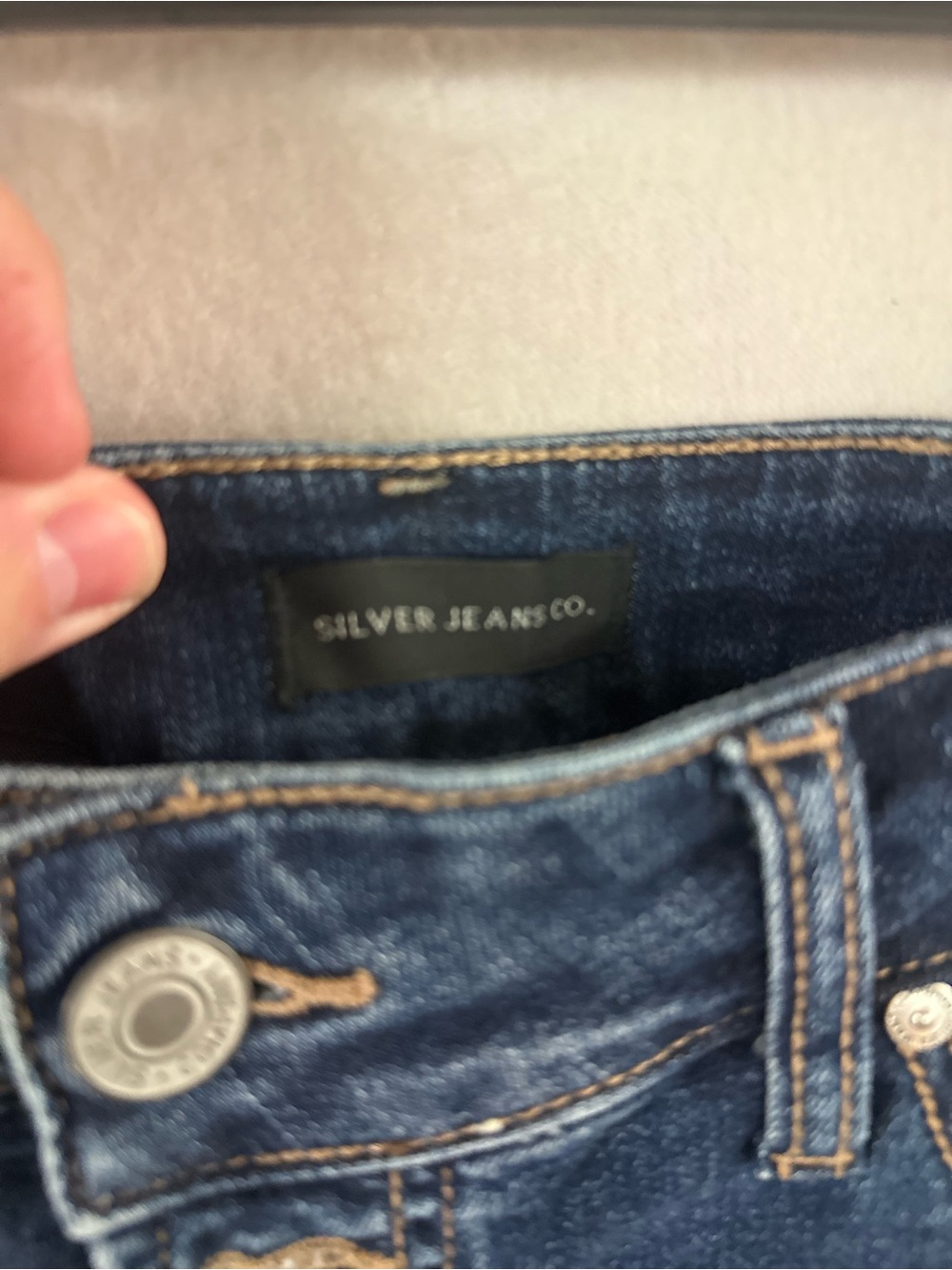 Silver Jeans Co. Boyfriend Women's Denim Shorts Size 29 (W29 L4) Dark Distressed - Picture 3 of 8